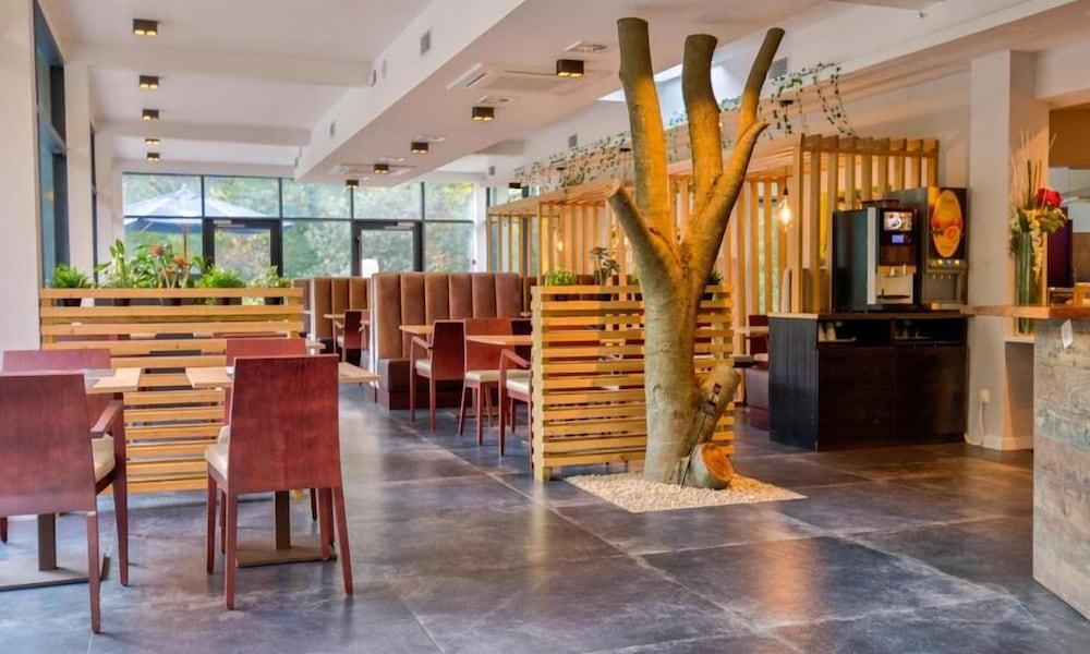 Utopia Hotel - Art & Nature Hotel Mons Eksteriør bilde